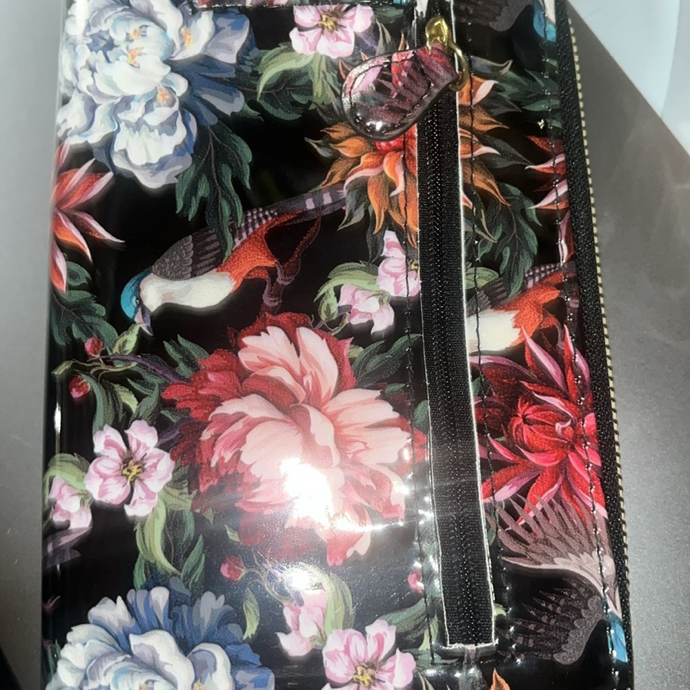 Black floral wallet Mundi ecofriendly sz m wristlet - Picture 5 of 9
